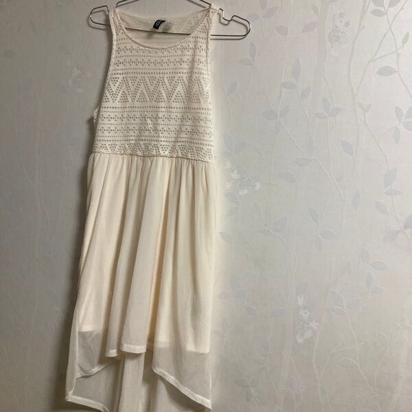 H&M ノースリーブワンピース オフホワイト レース アシンメトリー