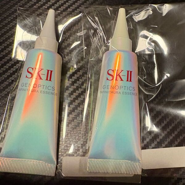 新品 SK-II ジェノプティクスインフィニットオーラ エッセンス 10mL×2