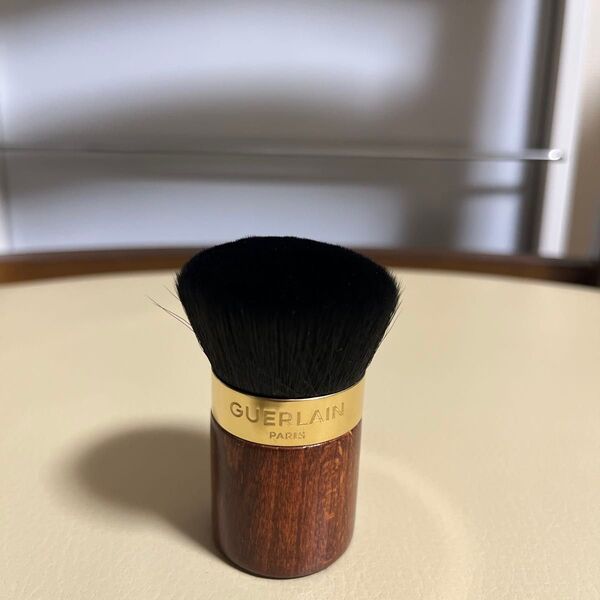 GUERLAIN ファンデーションブラシ