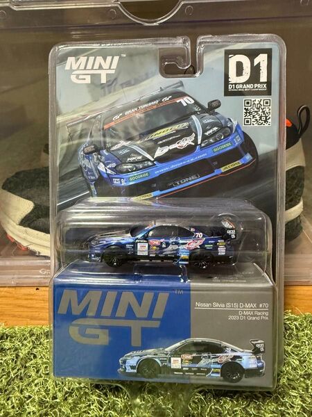 MINI GT シルビア D1 GP D-MAX RACING 日本限定 ①