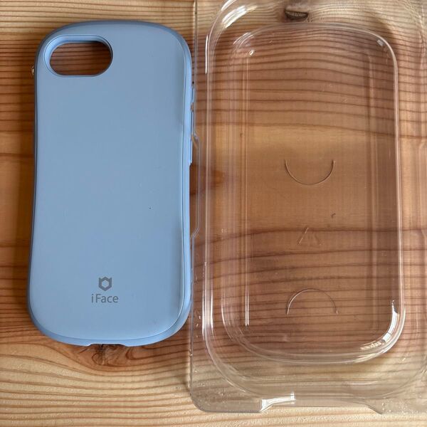 新品!開封後1度はめてケースで保管!iPhone16対応 iFace