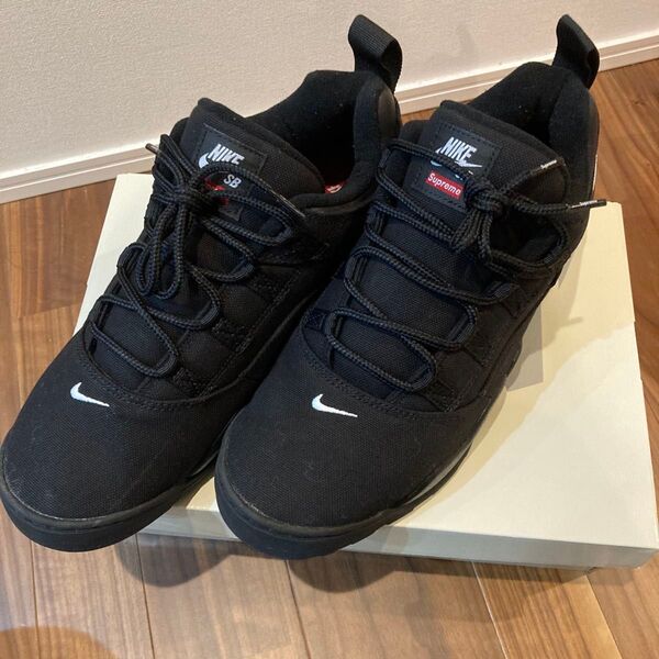 NIKE SB × Supreme コラボスニーカー 30cm ブラック