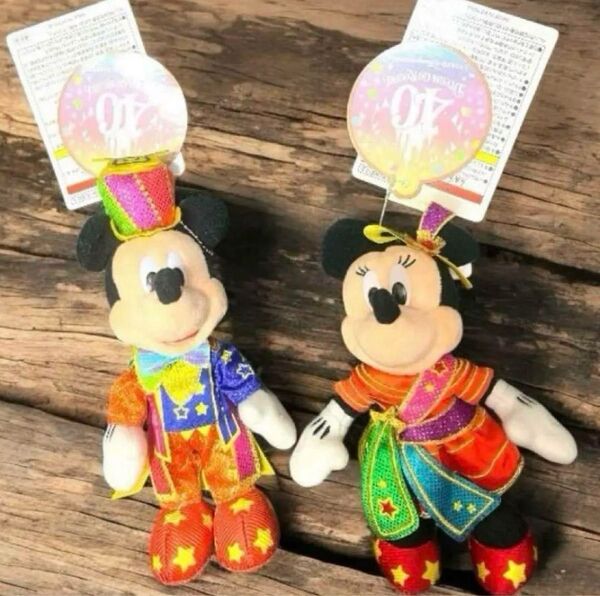 【新品未使用】ディズニー40周年記念 ぬいぐるみバッジ ミッキー ミニー