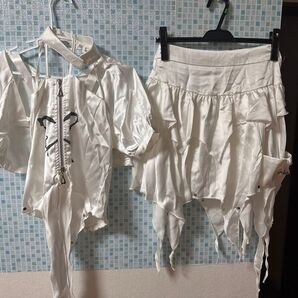 白トップスとスカート セット