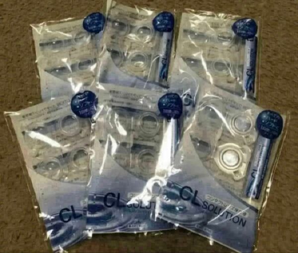 使い捨てコンタクト保存液1回分の→6回分 (シーエルソリューション) +水でふくらむスポンジカプセル1つ