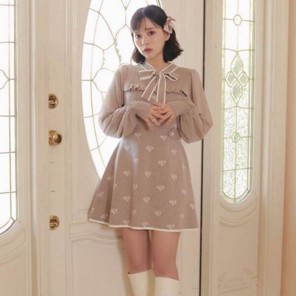 evelyn ロゴシフォンニットワンピース 齊藤なぎさ着用