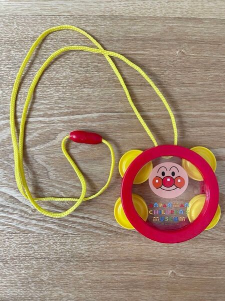 アンパンマンミュージアム 入場プレゼント タンバリン
