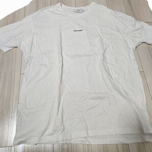 ホワイト Tシャツ AZUL by moussy