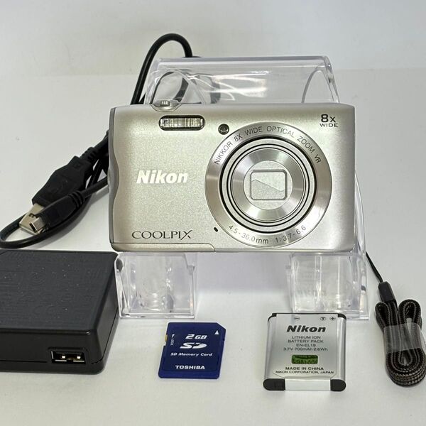 【美品】Nikon coolpix A300 コンデジ SDカード付【2GB】 デジタルカメラ デジカメ Wi-Fi機能 シルバー