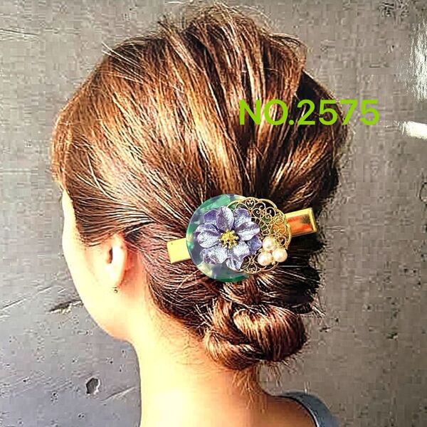 NO.2575 ヘアクリップ ハンドメイド ヘアアクセサリー グリーンマーブル パール フラワー 高見えデザイン