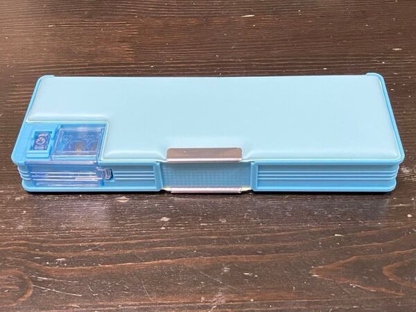 【水色】【新品】【未使用】筆箱 両開き 両面 鉛筆削り 水色 男の子 女の子 入学準備 小学生 キャラクターなし 無し