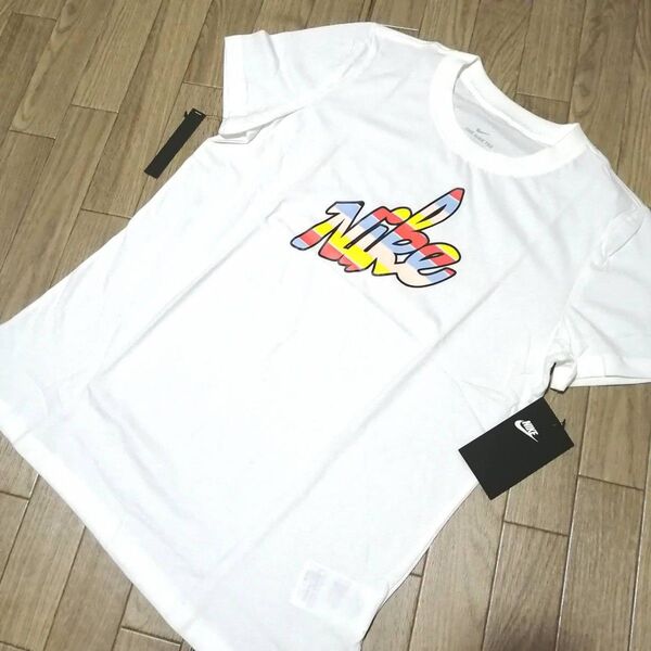 【本日SALE】値下げ不可 新品 NIKE ナイキ Tシャツ レディース 半袖 ホワイト Мサイズ 未使用