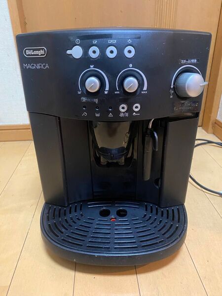 デロンギ 全自動コーヒーマシン エスプレッソマシン ESAM1000SJ
