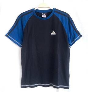 adidas アディダス Tシャツ 後ろプリント 紺 青 160 キッズ adicott100 3本線 スポーツ ロゴ サッカー 半袖 トップス B38