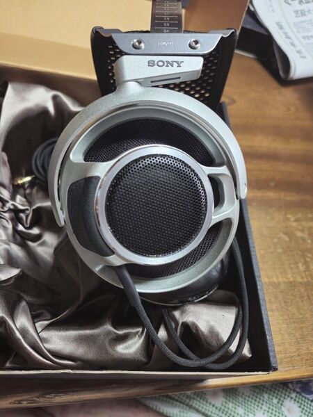 美品 SONY MDR-SA5000 ヘッドフォン 動作確認済み ヘッドホン 外箱付き