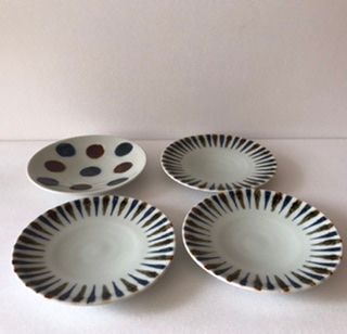 取り皿 4枚セット 陶器(2柄)丸柄1枚.線柄3枚