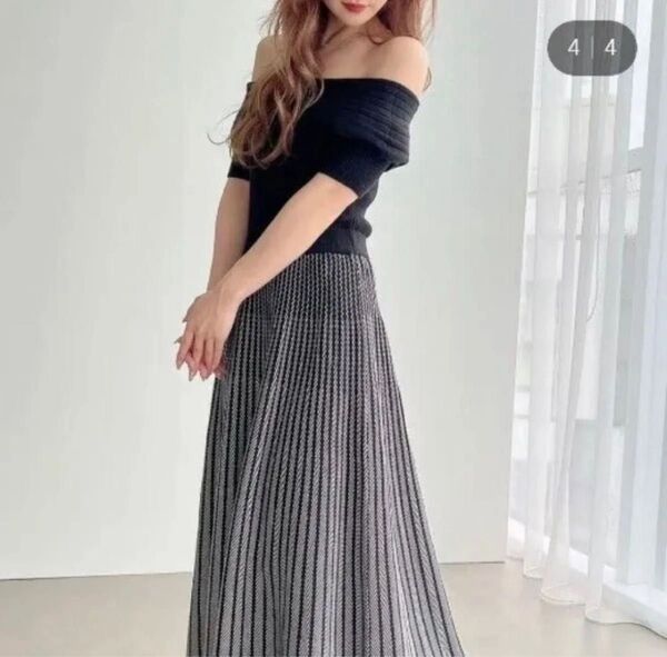 リゼクシーオフショルニットワンピース