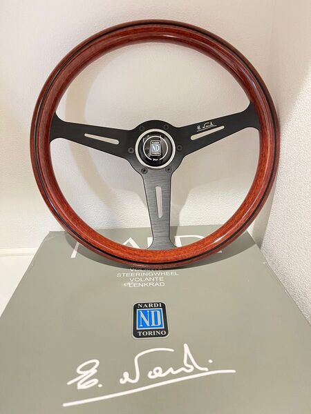 NARDI ナルディ ステアリング クラシック ウッド調 ブラックスポーク ブラウン 350mm 新品 社外 送料無料