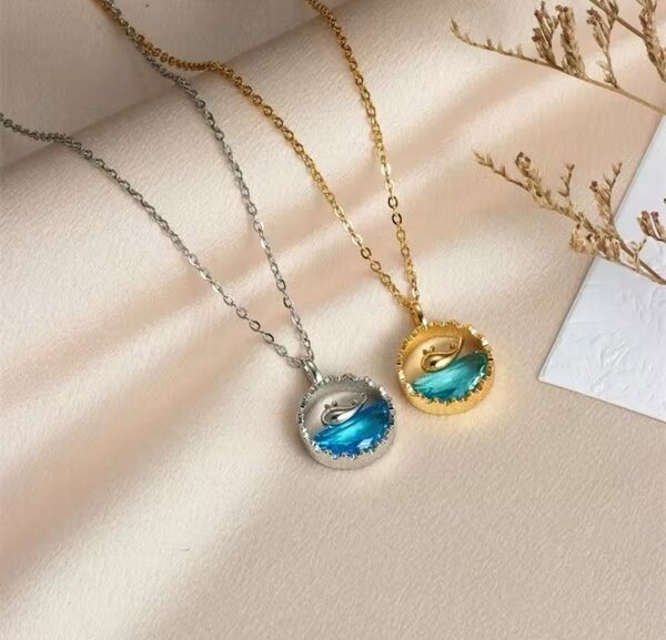 【新入荷】海のクジラ ハワイアンネックレス サージカルステンレス