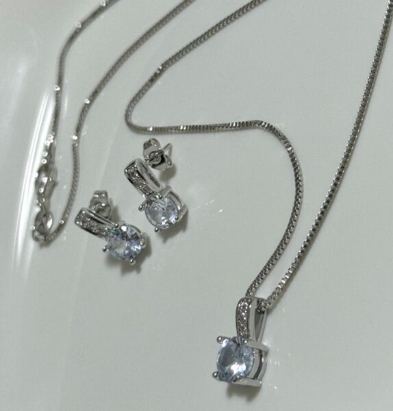 2セット ネックレスとピアス 高級モアサナイトダイヤモンド シルバー925