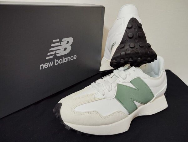新品25cm ニューバランス newbalanceレディーススニーカーU327SKCホワイトグリーン白緑MS327好きにも