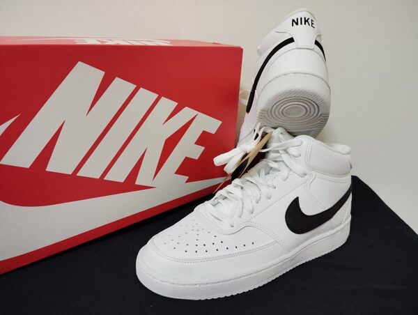 新品26cmナイキNIKEメンズスニーカーコートビジョンミッドホワイトブラック白黒エアフォース1AF1ハイカット好きに