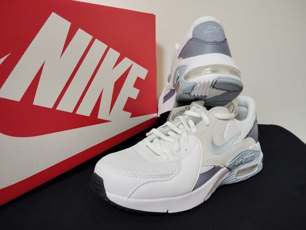 新品24.5cmナイキNIKEレディーススニーカーAIRMAXEXCEE エアマックスエクシーホワイトサックスブルー