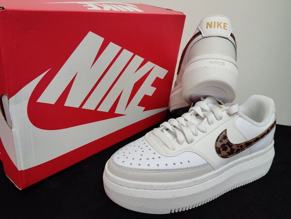 新品23.5cmナイキコートビジョンアルタLTRヒョウ柄豹柄レオパード柄エアフォース1AF1好きに厚底スニーカーNIKEレディース