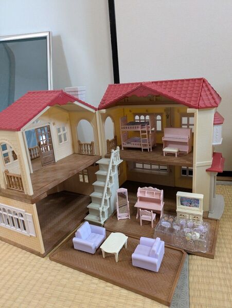 赤い屋根の大きなお家デラックス 家具付、人形なし、欠品あり