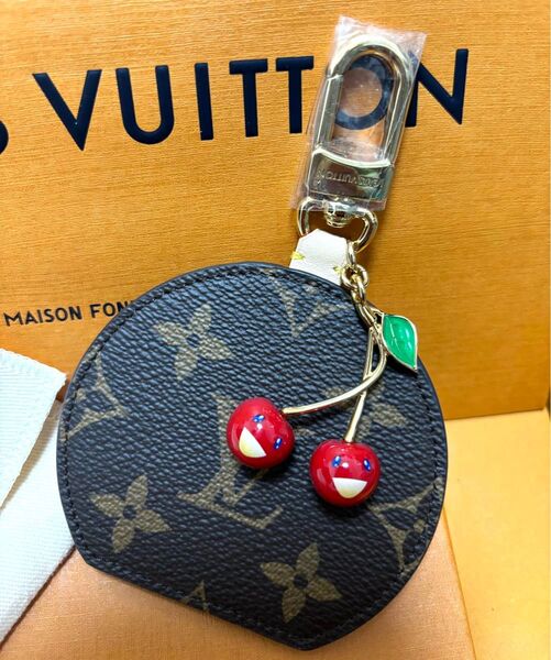 新作 新品 ルイヴィトン村上隆バッグチャーム・LV ミニ ミラー チェリー