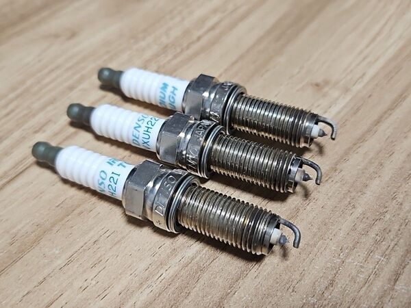 値下げ不可 デンソー イリジウムタフ VXUH22I 3本 LKR7相当 スパークプラグ イリジウムプラグ LKR7ARX 互換