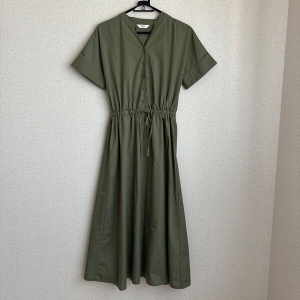BEAMS HEART スキッパードロストワンピース(カーキ)