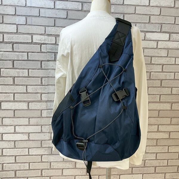 ◆新品◆ バッグ ボディ ネイビー ブルー 斜め ナイロン ワンショルダー ユニセックス 肩掛け 大学 通学