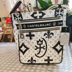 ☆カステルバジャック ニース ショルダーバッグ ホワイト☆未使用。