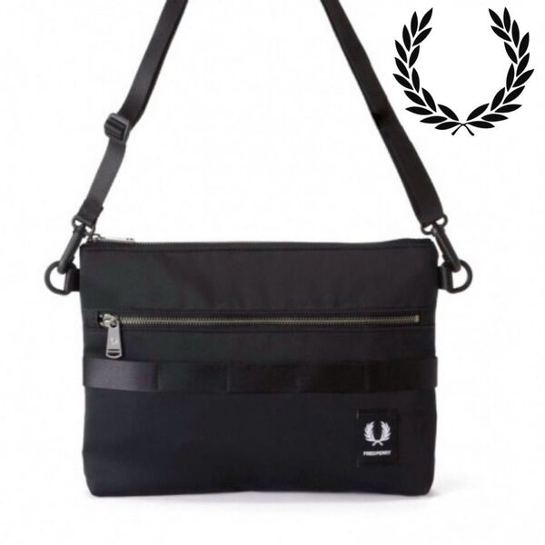 美品 Fred Perry フレッドペリー ブラック ショルダーバッグ サコッシュ ロゴ