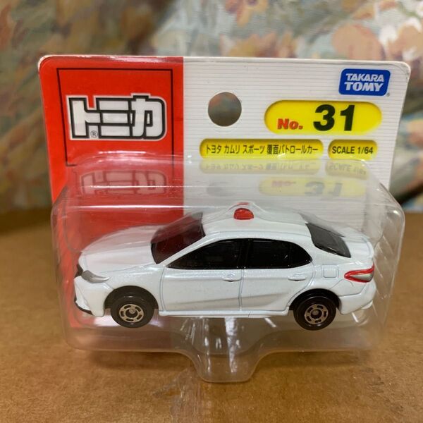トミカ カムリ 覆面パトカー