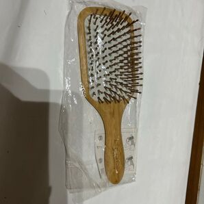 【新品】ロクシタン ヘア&スカルプ バンブーブラシ