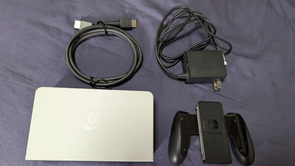 Switch 周辺機器 有機el 白ドック ドッグ HDMIケーブル グリップ ACアダプタ 再出品可能