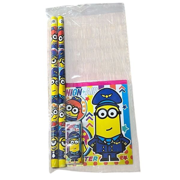 ミニオンズカラフル4点文具セット!鉛筆2本消しゴム1個メモ帳1つ小学生に人気の文房具に必見!新品未開封未使用です。非売品です。