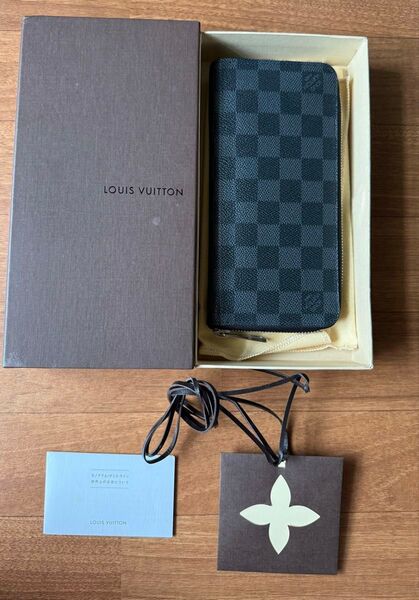美品LOUIS VUITTON ルイヴィトン ヴェルティカルダミエ・グラフィット 長財布 N63095