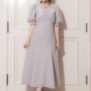 pium レースカラーマーメイドフレアワンピ