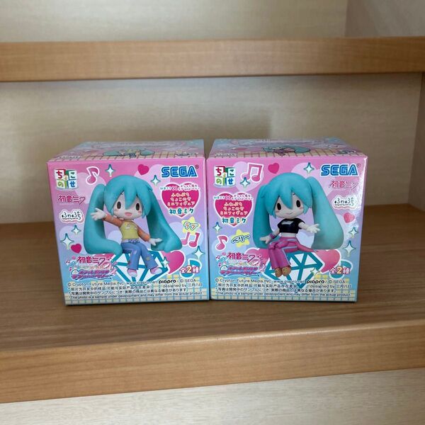 【未開封発送】初音ミク×オシャレ魔女ラブandベリー ふわぷち ちょこのせミニフィギュア 初音ミク 2種セット