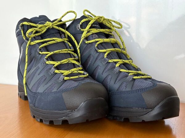 未使用品◆モンベル 登山靴 マウンテンクルーザー400 別売インソール付 25.5