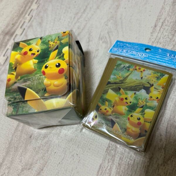 ポケモンカードゲーム ピカチュウの森 デッキシールド デッキケース ポケカ