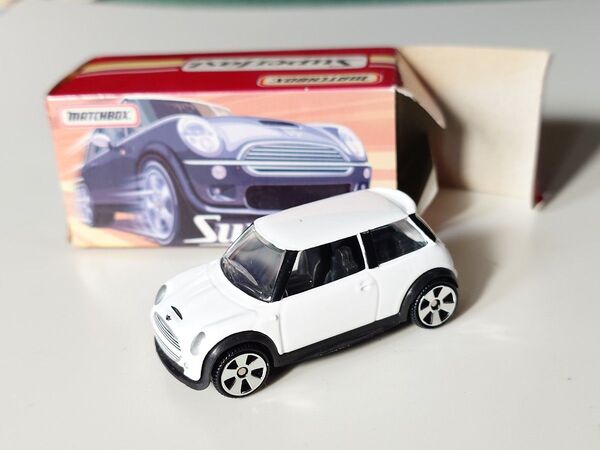 MATCHBOX MINI COOPER S ミニクーパー ミニカー Superfast ホワイト 箱付き