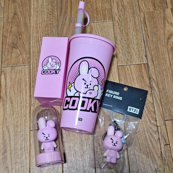 韓国限定 BT21 COOKY タンブラー キーホルダー CGV ジョングク セット BTS