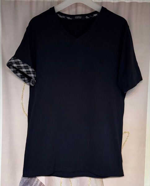 バーバリー ブラックレーベル ノバチェック ホースロゴ刺繍 vネック Tシャツ