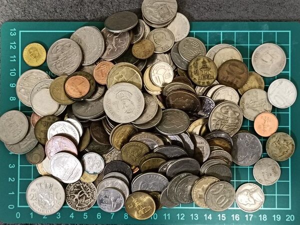 外国 コイン まとめ 約1Kg 雑銭 世界 硬貨 古銭