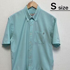 USA古着 フィッシングシャツ 半袖 S ライトブルー 水色 無地 ロゴ HUK