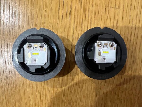 再再販ランクル70 新車外し LED フォグランプ ランドクルーザー70 GDJ76